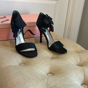 Nina black satin heels / ankle bow / size 9 / formal wear / 4” heel